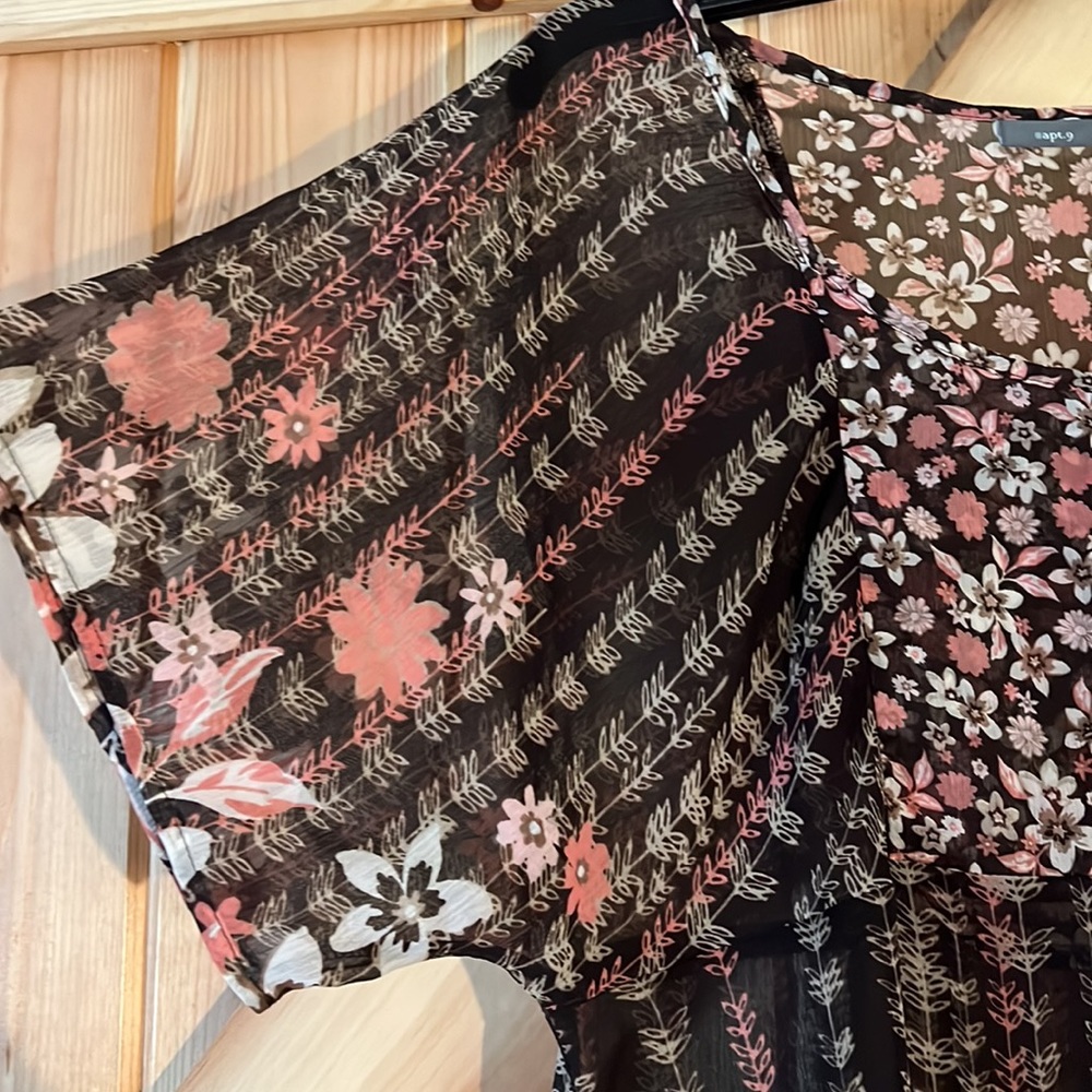 APT 9 Flowy Floral Boho Blouse, Size L - Picture 3 of 10